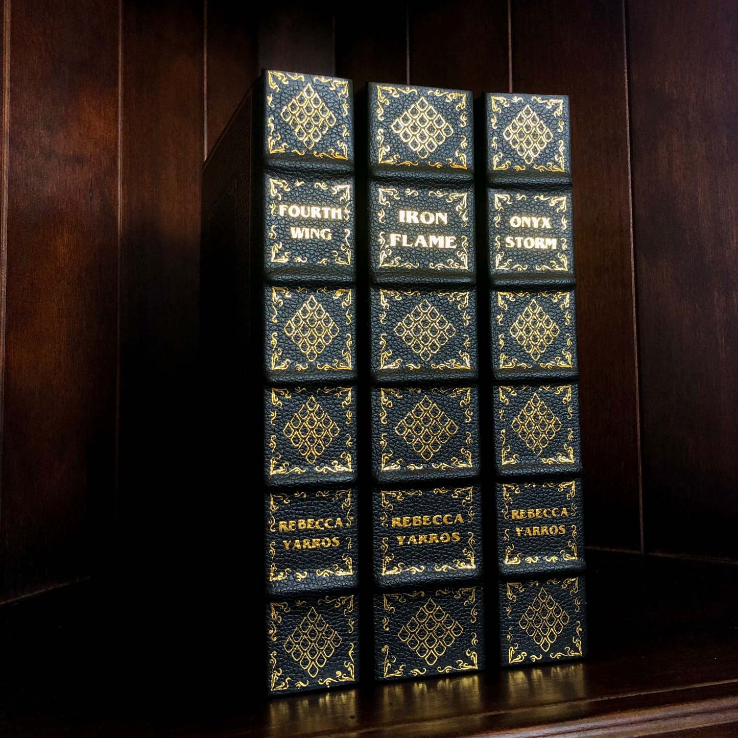 Fourth Wing - Leatherbound