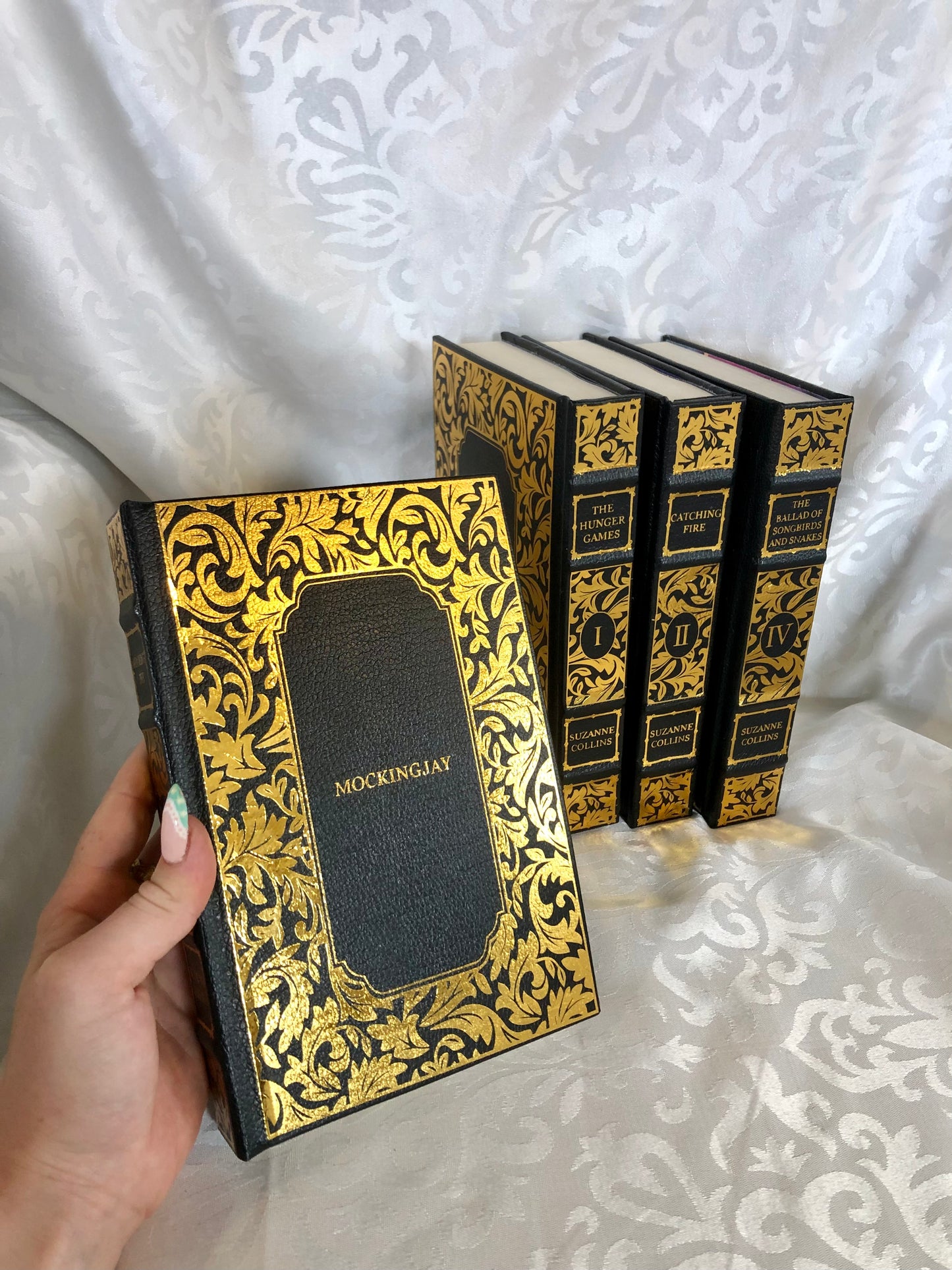 The Hunger Games - Leatherbound