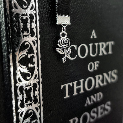 A Court of Thorns and Roses - Leatherbound