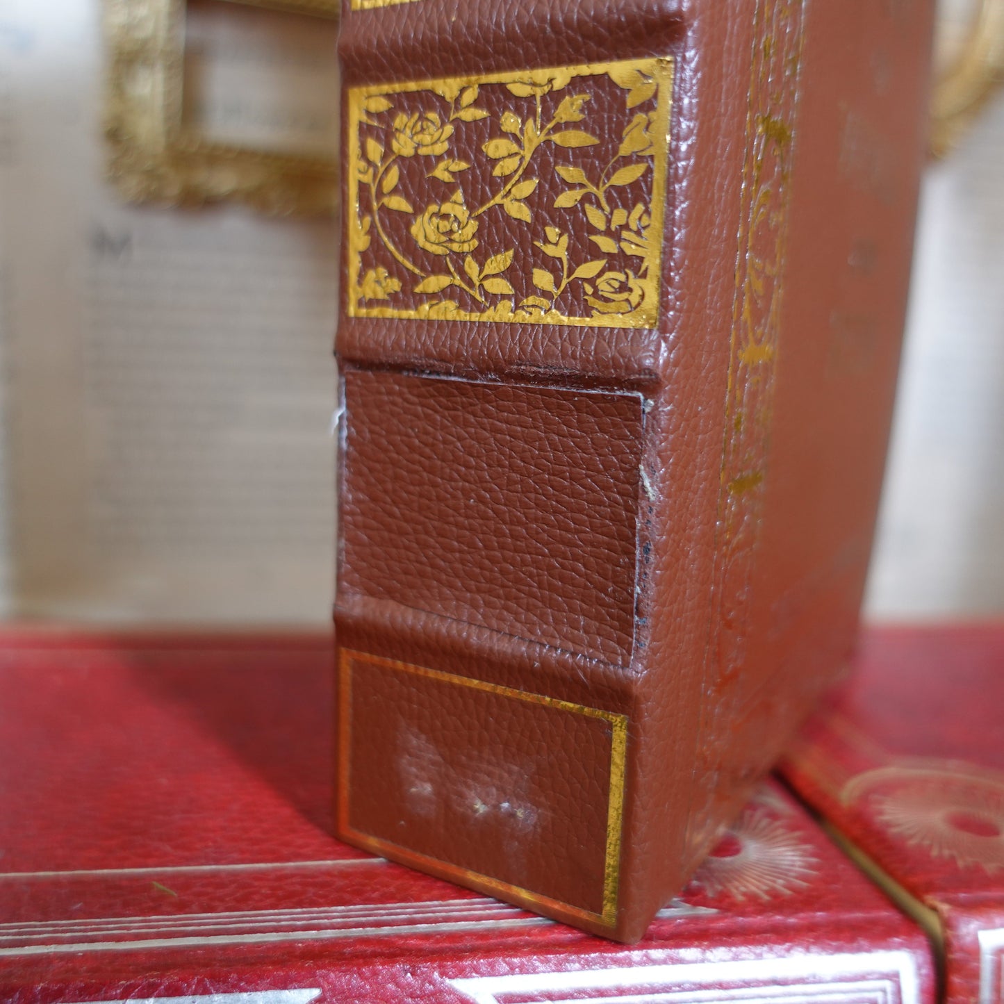 SECONDS - A Court of Wings and Ruin