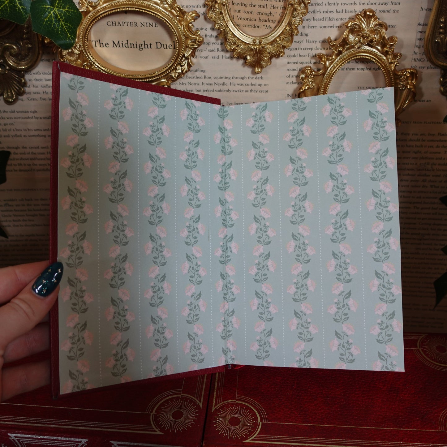 SECONDS - The Love Hypothesis