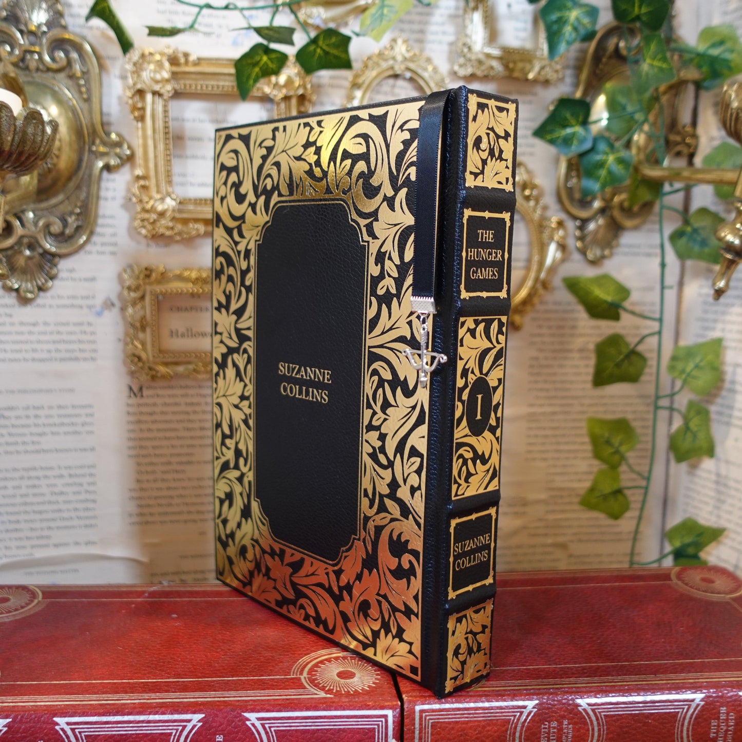 The Hunger Games - Leatherbound