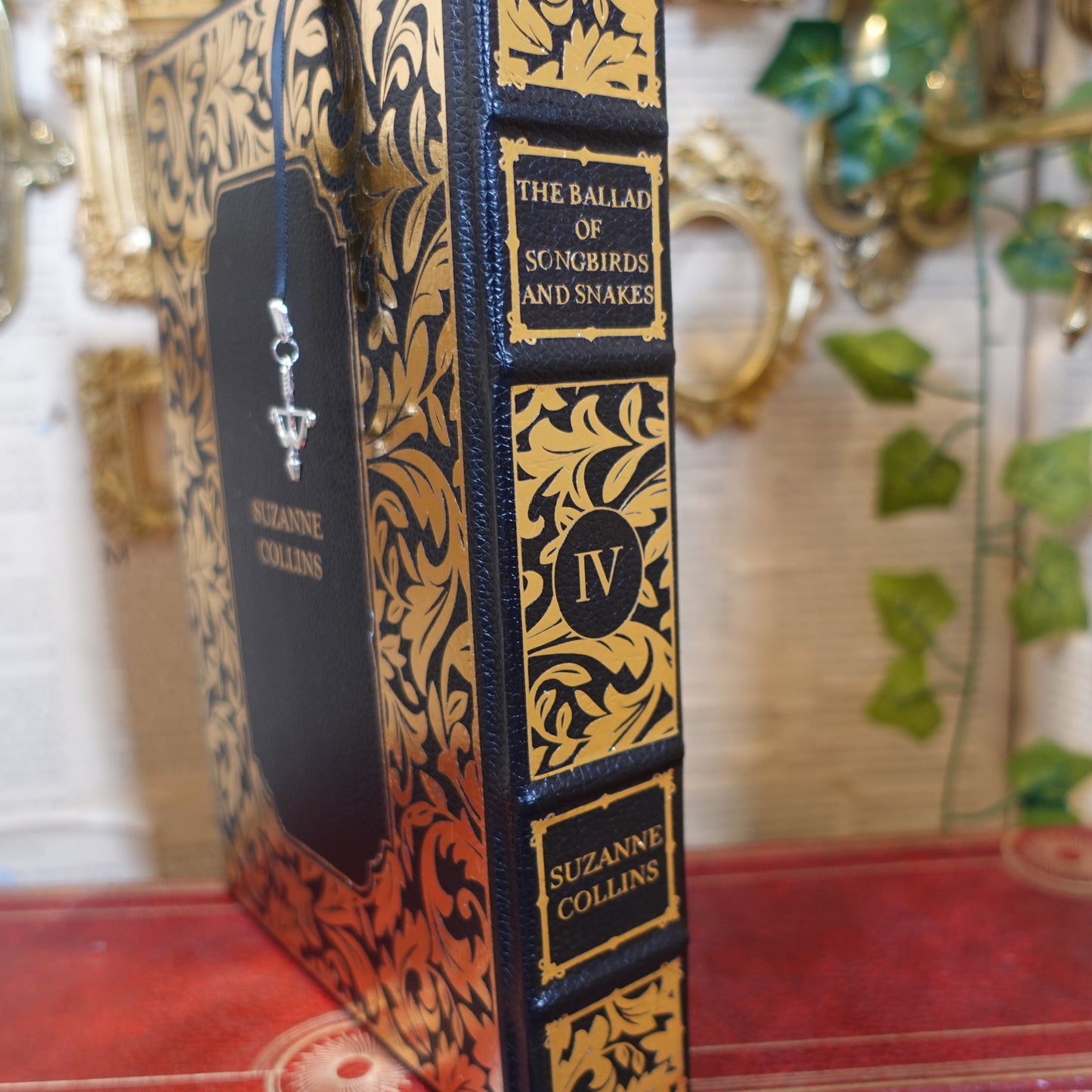 The Hunger Games - Leatherbound