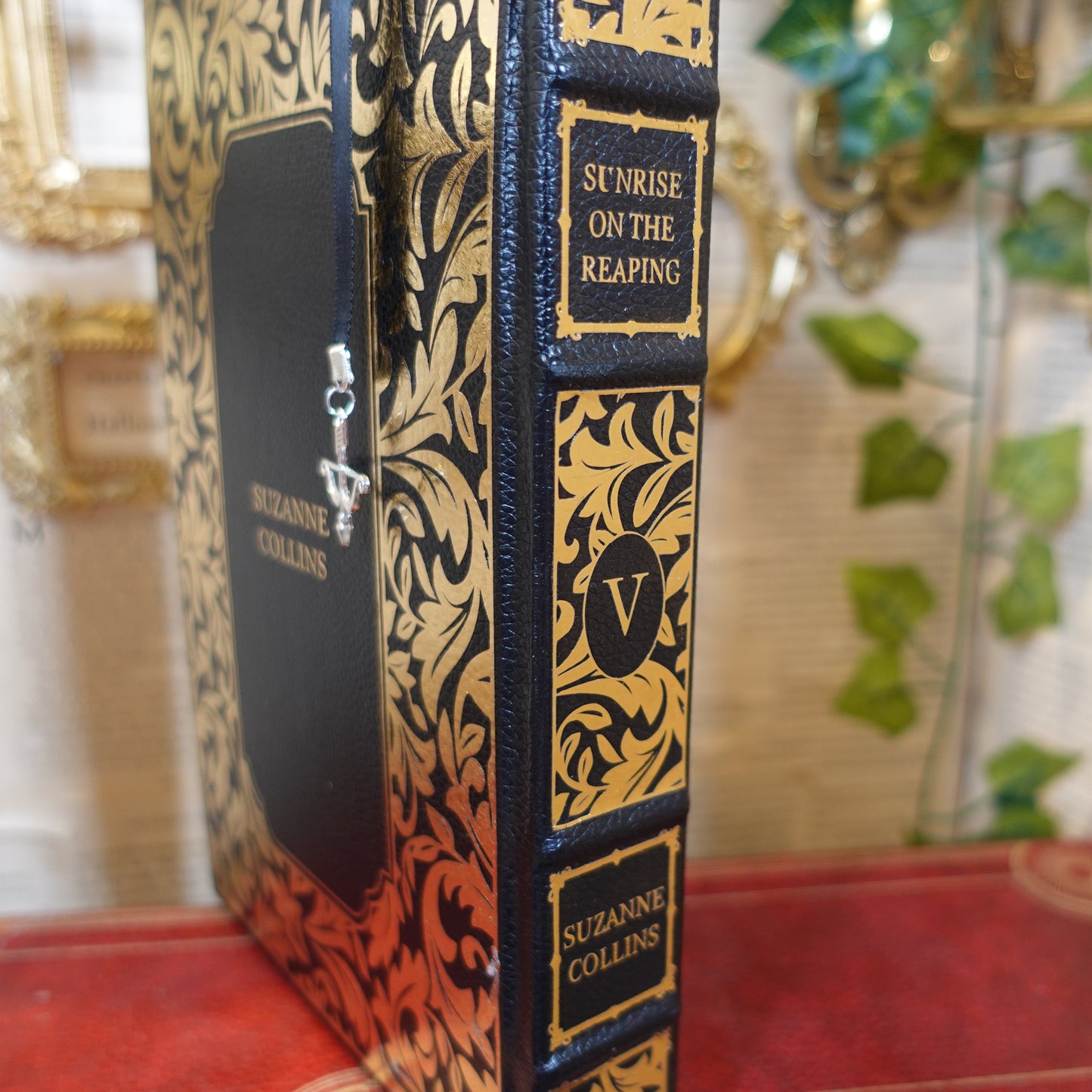 The Hunger Games - Leatherbound